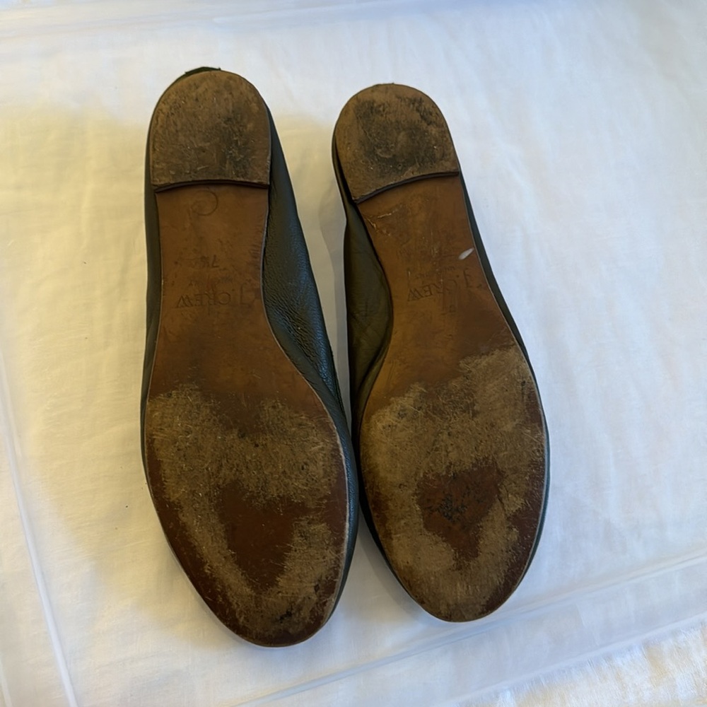 Army/Forest Green J.Crew Ballet Flats - size 7.5 - Picture 2 of 4